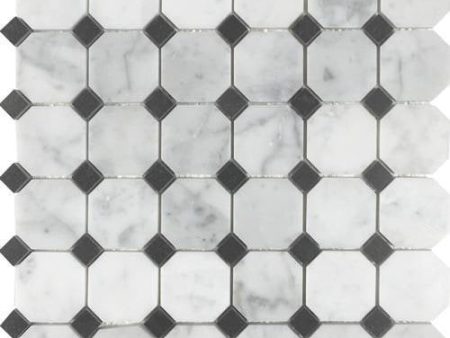 Tesoro Metropolitan Blends - Octagon White Carrara with Black Dot For Sale