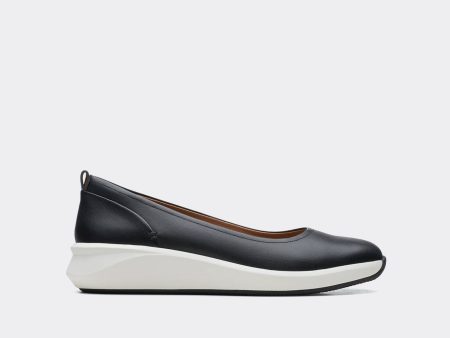 Toe Slip-On Shoes Black Discount