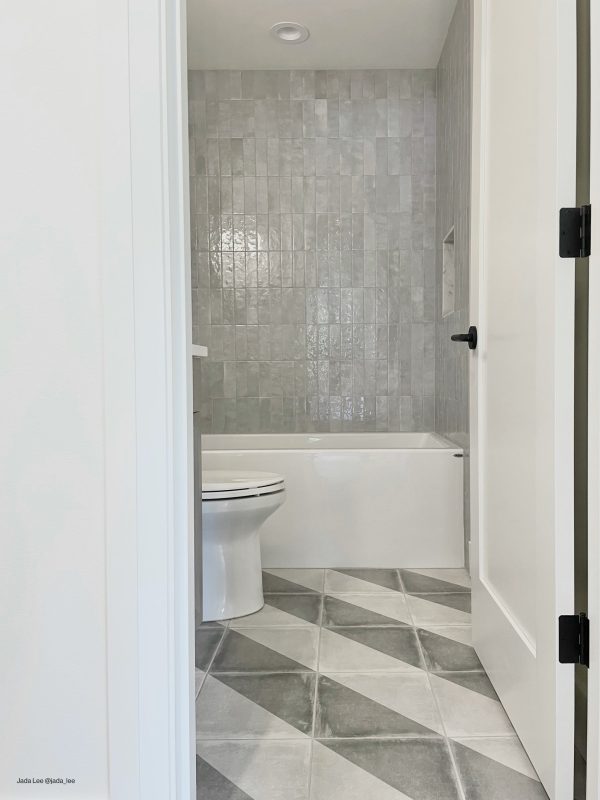 Bedrosians Tile & Stone - Cloe 2.5  x 8  Wall Tile - Grey Supply